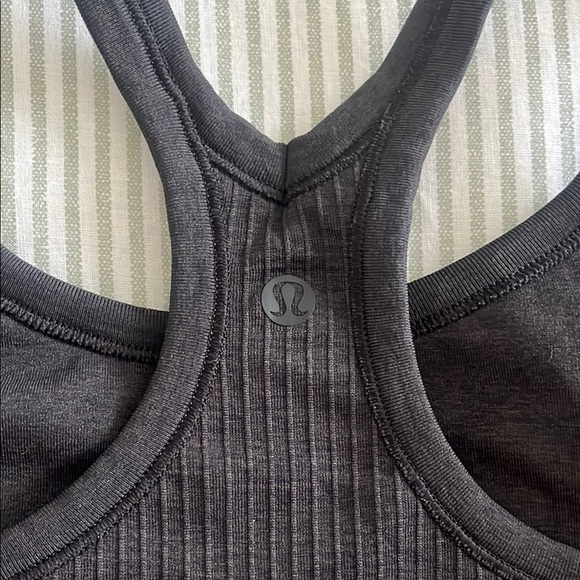 Ebb to Street Women’s Lululemon black/gray tank top - Picture 3 of 3